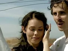 Mooie pornofilms gratis bekijken jonge lesbiennes die plezier hebben in het zwembad