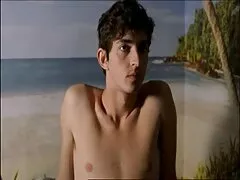 Russische meisjes nemen een jongen mee het bos gratis pornofilms bekijken in.