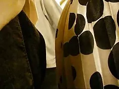 Twee mannen aten samen een lange witte lul. porno film gratis kijken