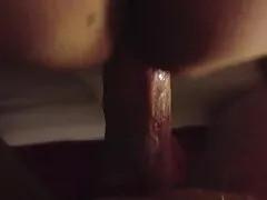 Meisjes likken gaten en spuiten naar elkaar. porno film gratis kijken
