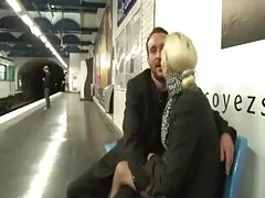Goede acteurs met een gratis porno kijk mooie blonde Kont