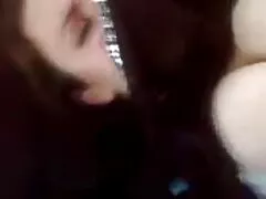 Ebony slet houdt van gratis tienersex kijken zachtheid met een poesje