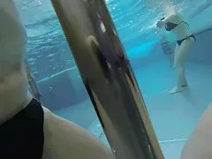 Hij nam een hap uit een hoer en ontplofte toen in de porna gratis kijken anus.