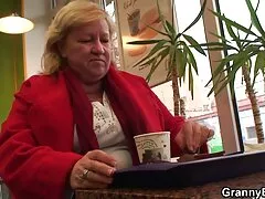 Hij sexfilm kijken gratis gaf de man om zijn vriendin te neuken voor een paar honderd euro.